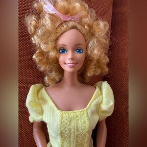 Very cute 😊 1981 Mattel Magic Curl Barbie doll 🌻